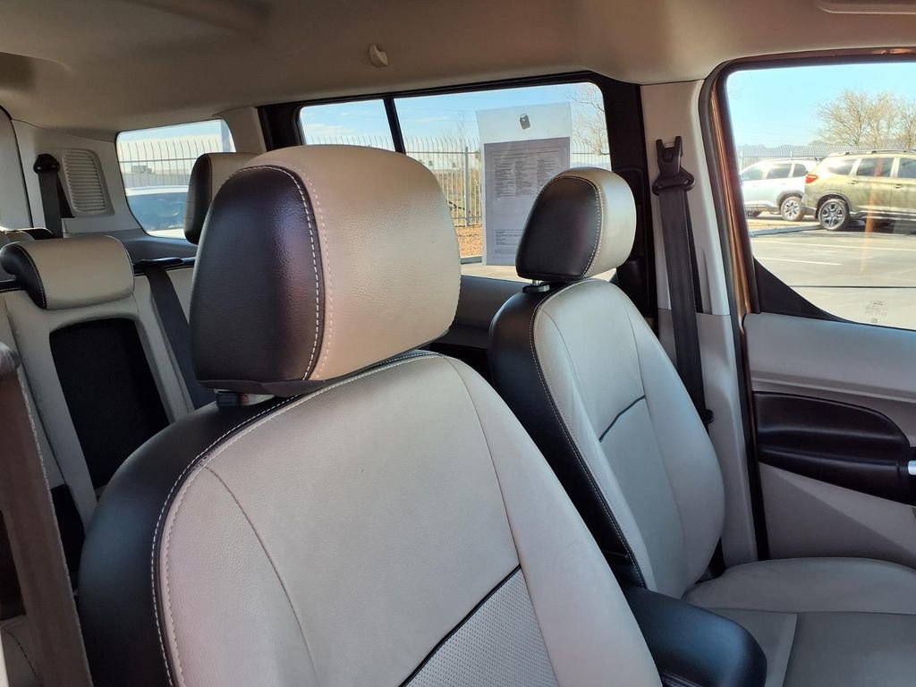 Used 2014 Ford Transit Connect Titanium image 20
