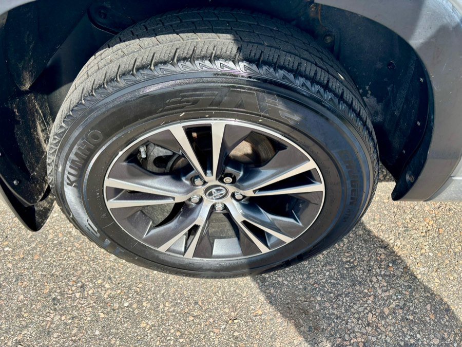 Used 2018 Toyota Highlander Plus image 38