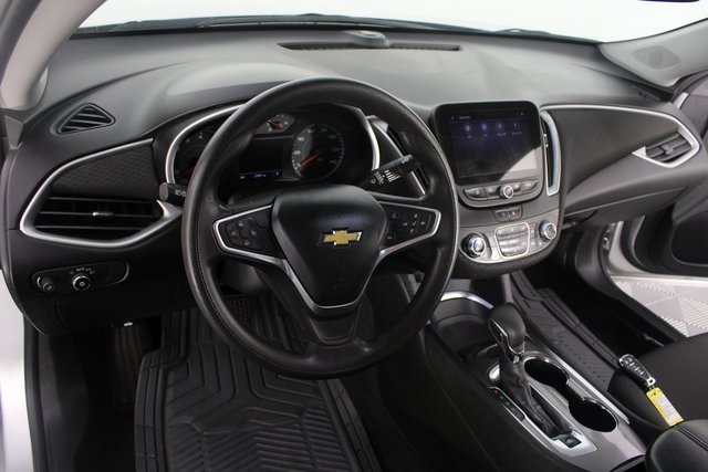 Used 2022 Chevrolet Malibu LT image 8