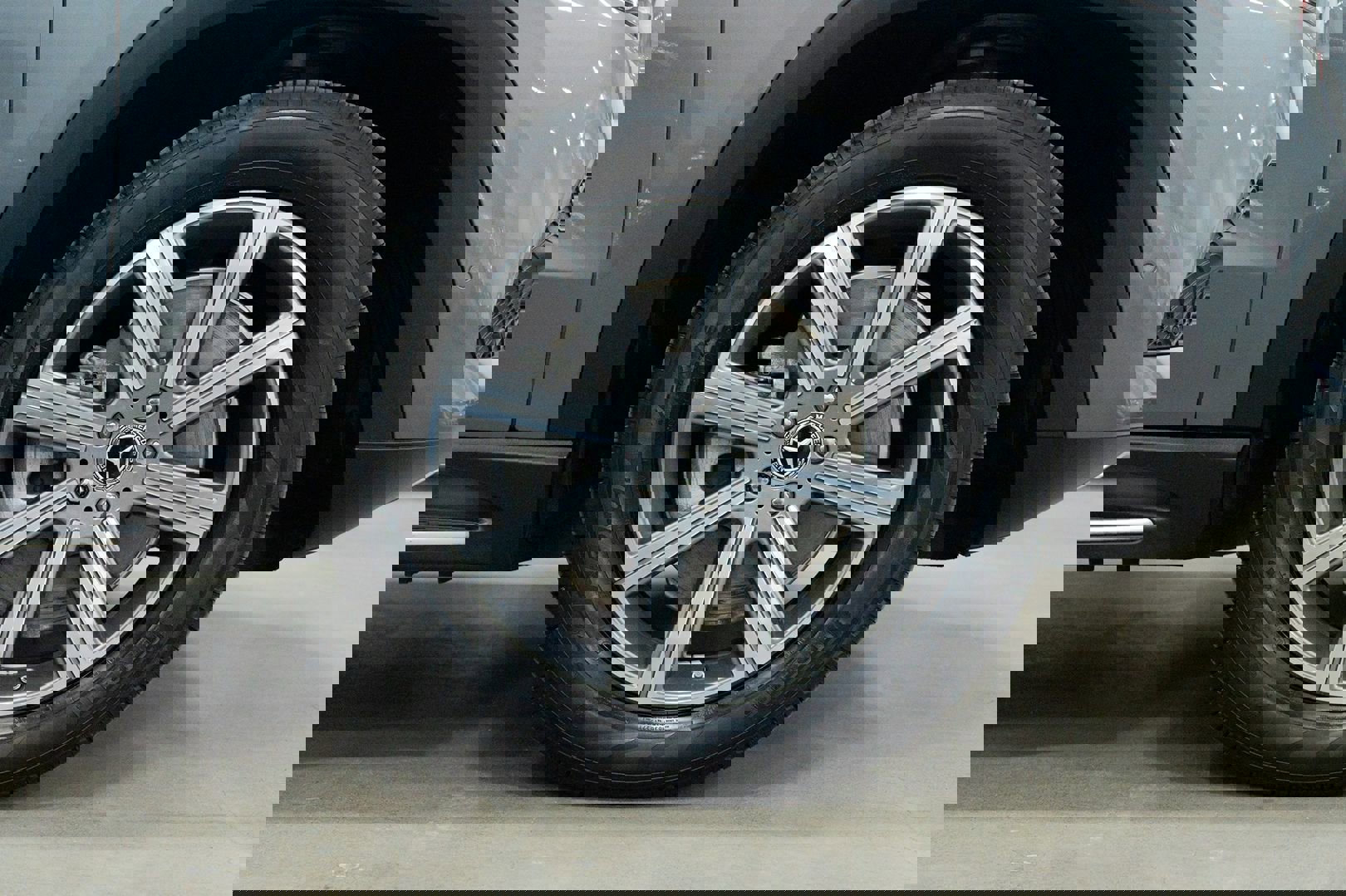 Used 2020 Mercedes-Benz GLS 450 4MATIC w/ Convenience Package image 14