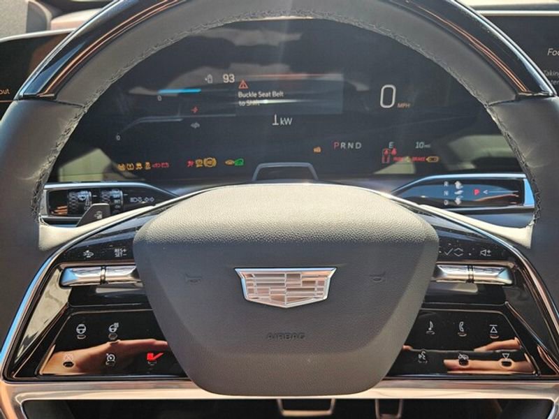 New 2026 Cadillac Vistiq Luxury image 14