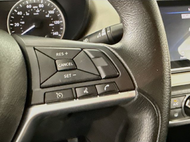 Used 2021 Nissan Versa SV FWD image 14