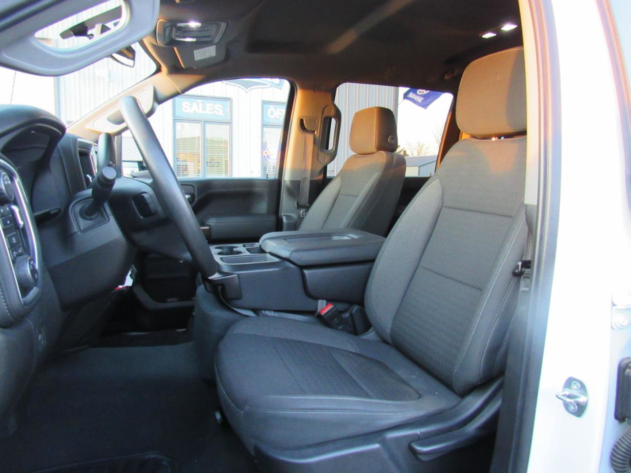 Used 2021 Chevrolet Silverado 2500 LT w/ Z71 Off-Road Package image 19