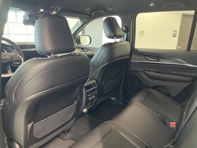 New 2026 Jeep Grand Cherokee Altitude AWD/4WD image 19
