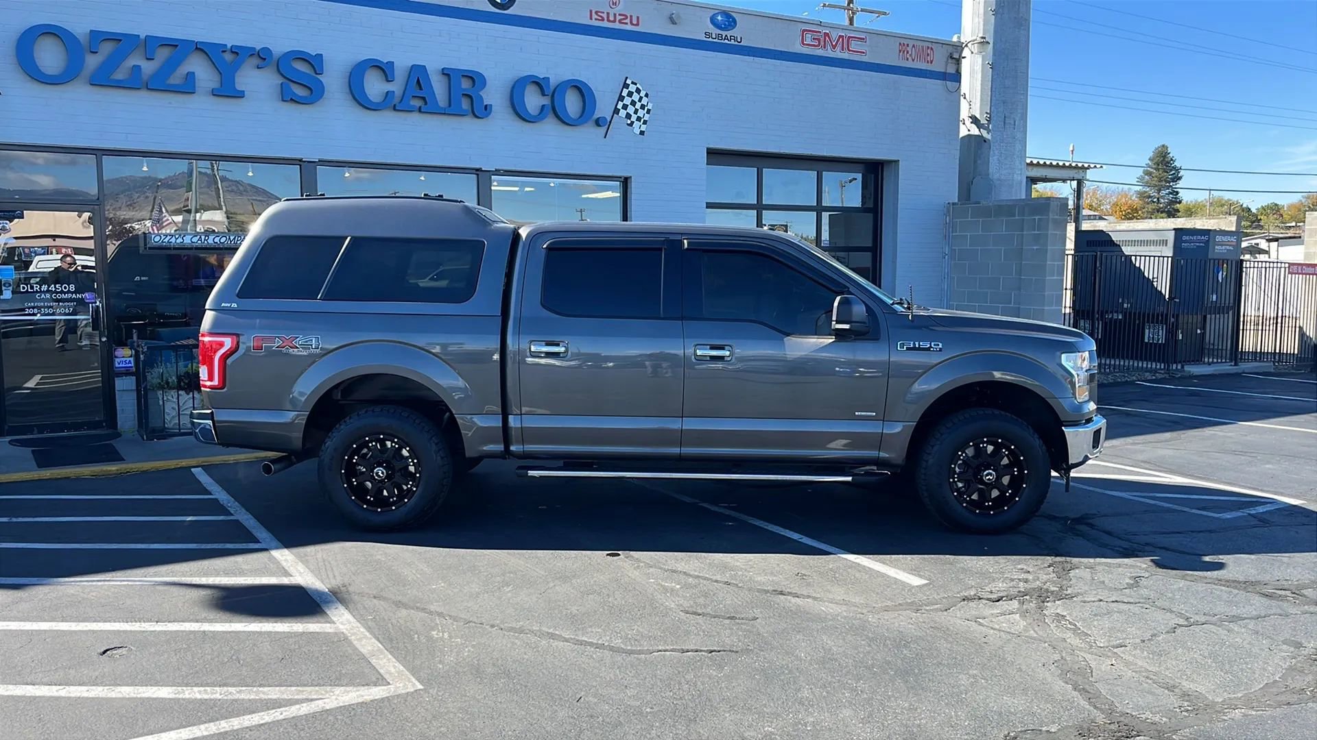 Used 2017 Ford F150 XLT w/ Equipment Group 302A Luxury image 2