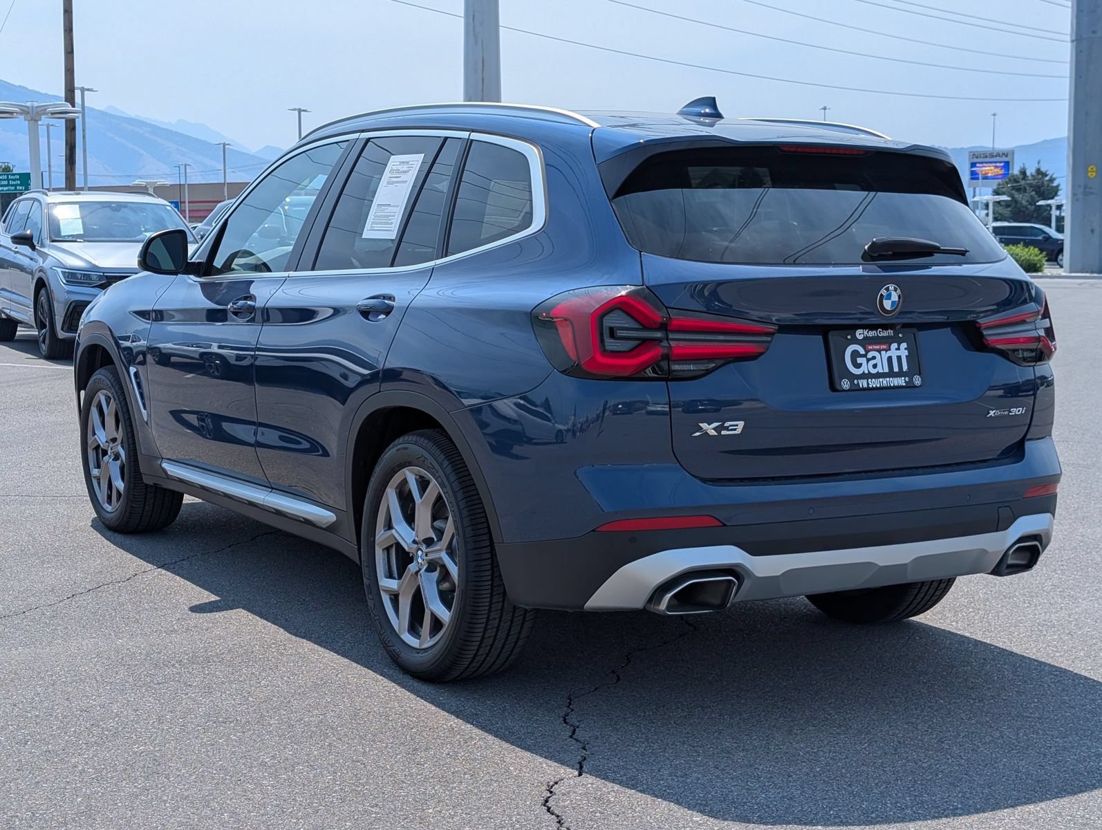 Used 2023 BMW X3 xDrive30i w/ Premium Package AWD/4WD image 5