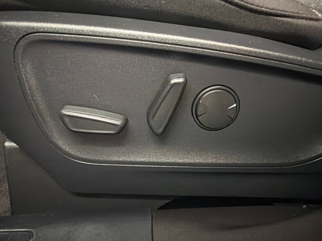 Certified 2024 Ford Escape Active AWD/4WD image 29
