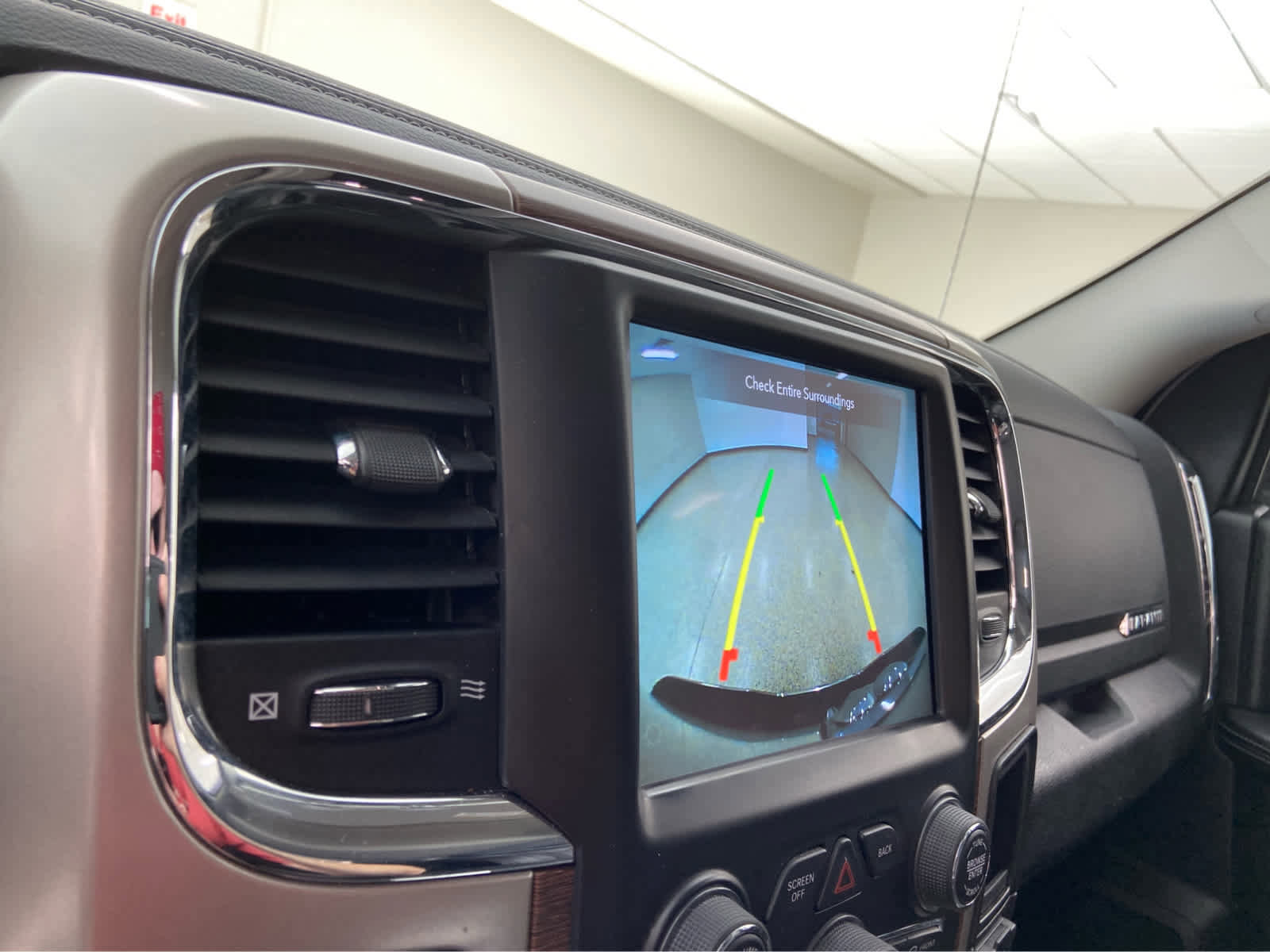 Used 2018 RAM 1500 Laramie w/ Convenience Group image 29