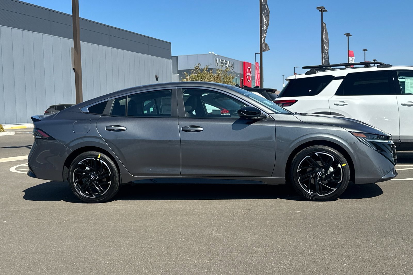 New 2027 Nissan Sentra SR FWD image 3