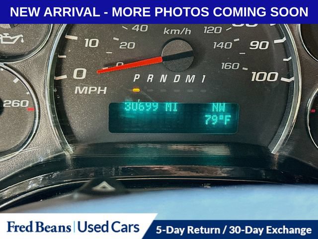 Used 2018 Chevrolet Express 2500 w/ Enhanced Convenience Package RWD image 16