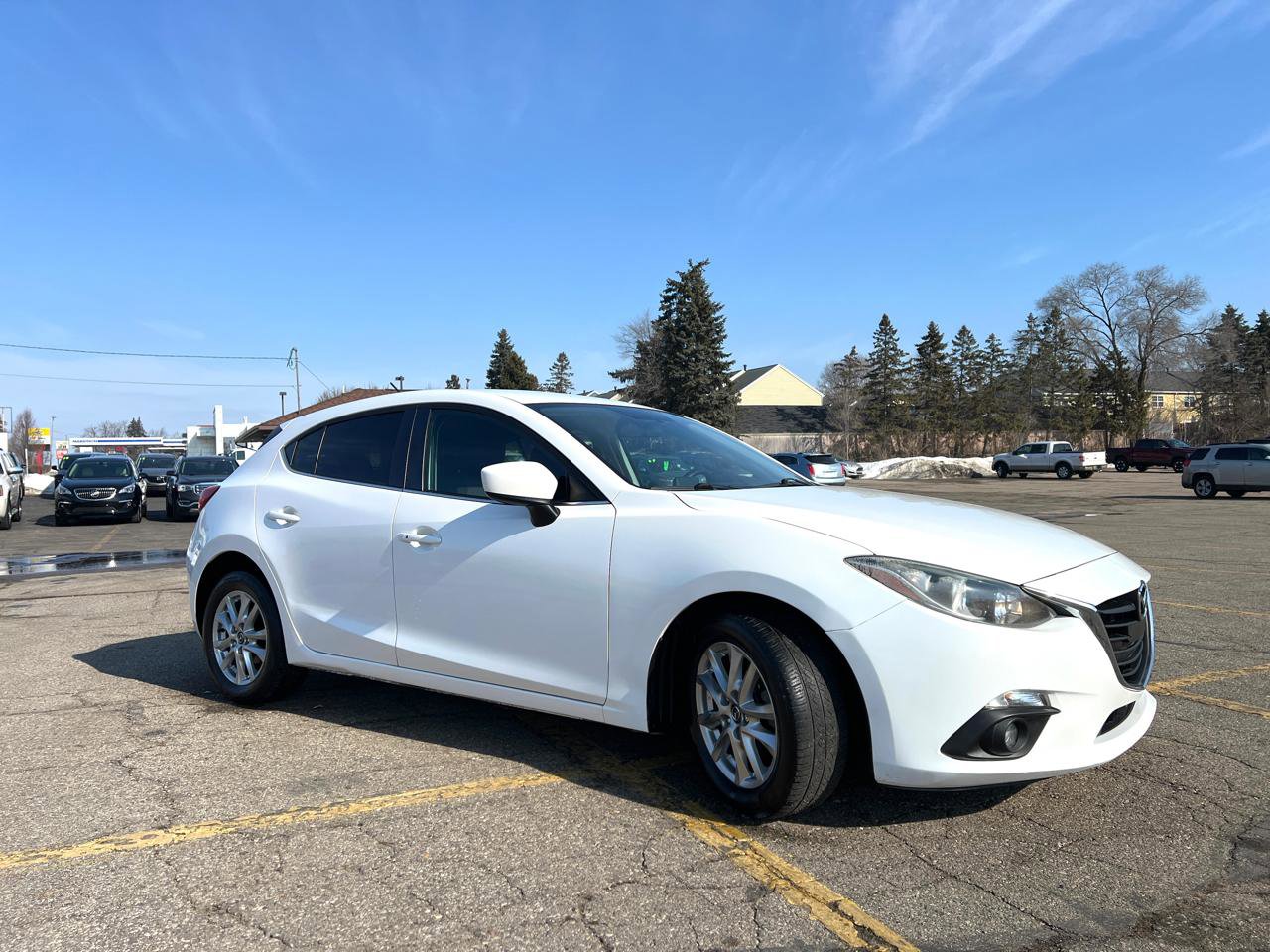 Used 2015 MAZDA MAZDA3 i Touring image 11