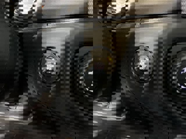 Used 2021 Jeep Wrangler Sport image 16