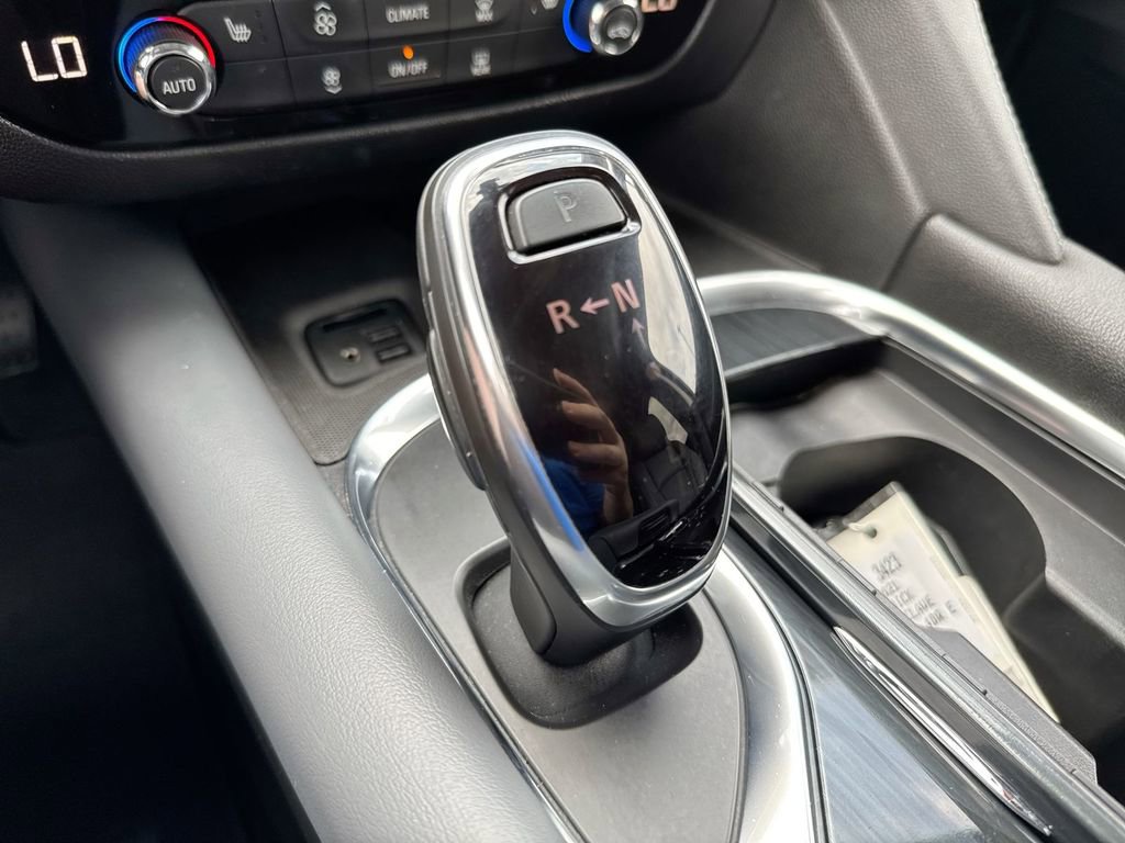 Used 2021 Buick Enclave Essence FWD image 17