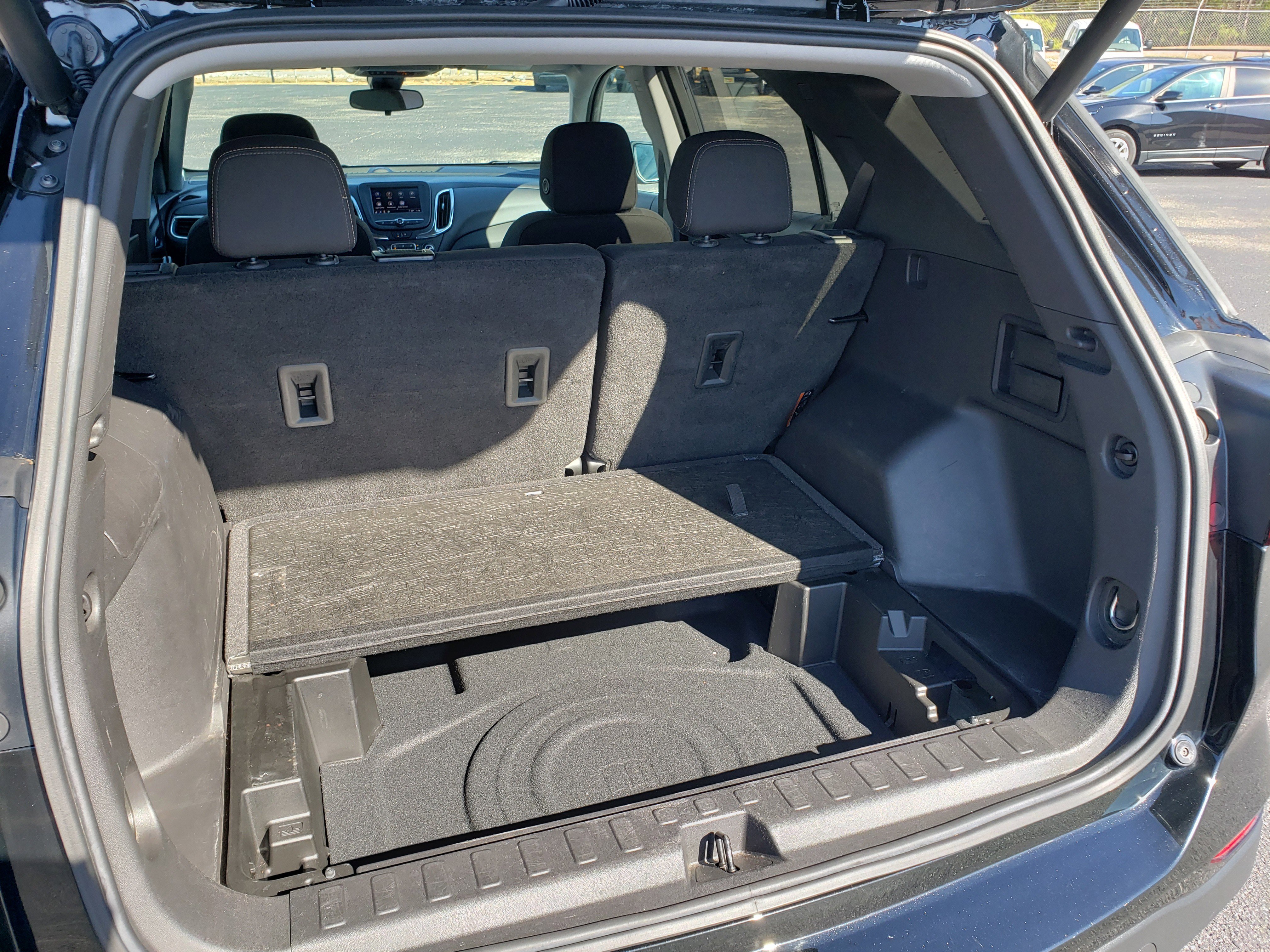 Used 2022 Chevrolet Equinox LT w/ Driver Convenience Package image 10