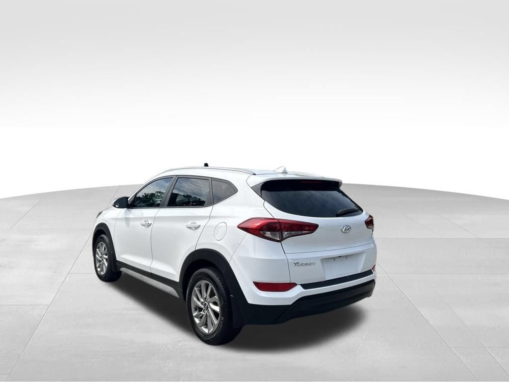 Used 2018 Hyundai Tucson SEL Plus w/ Cargo Package FWD image 3