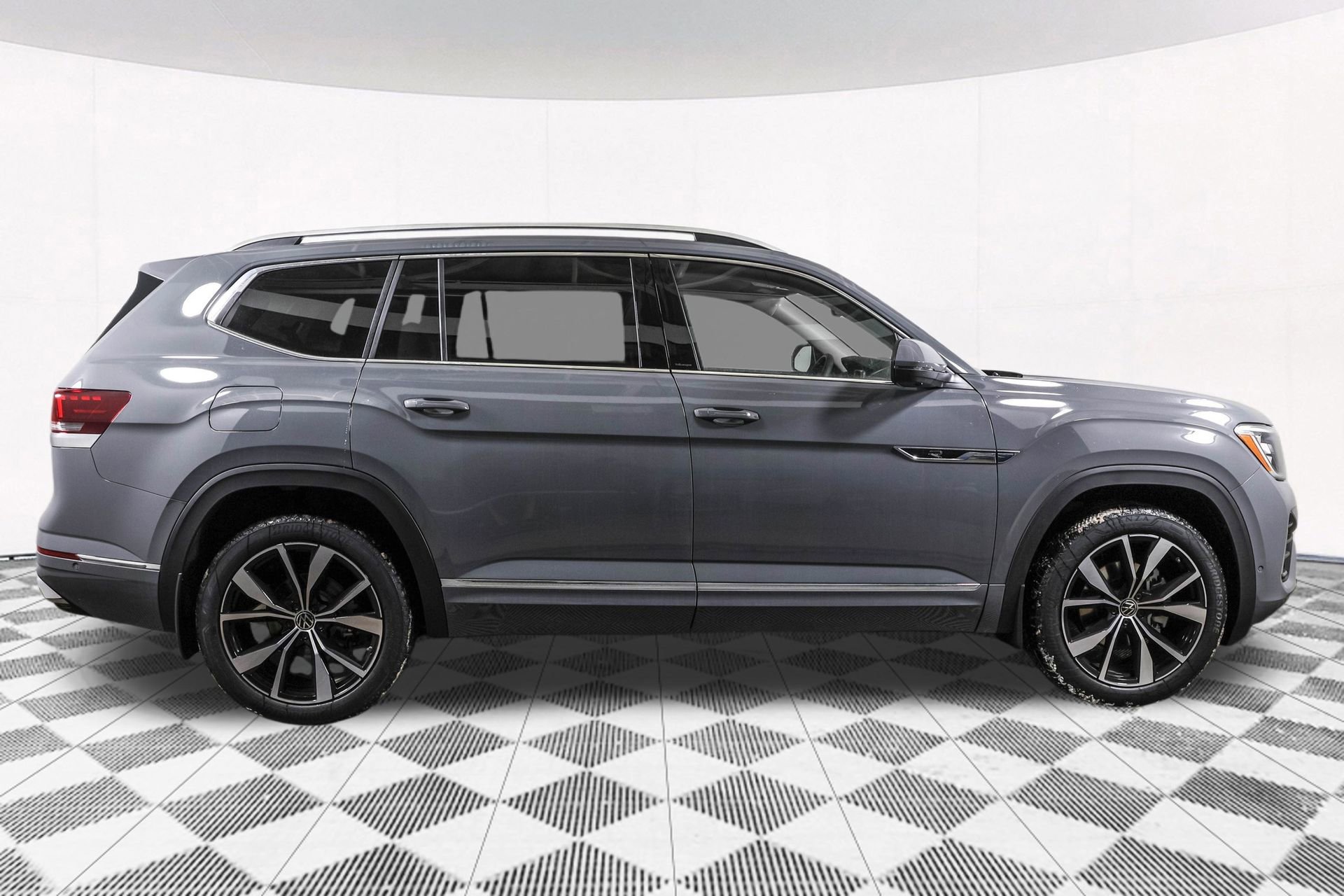 New 2026 Volkswagen Atlas SEL Premium R-Line image 11