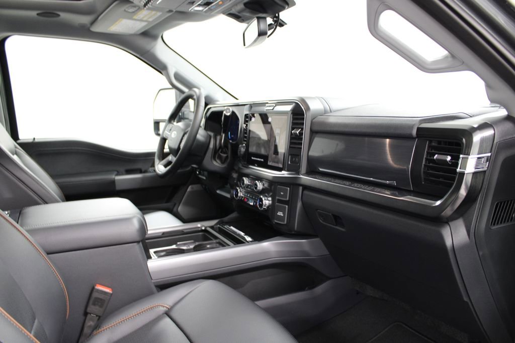 New 2026 Ford F250 Lariat w/ Black Appearance Package image 30