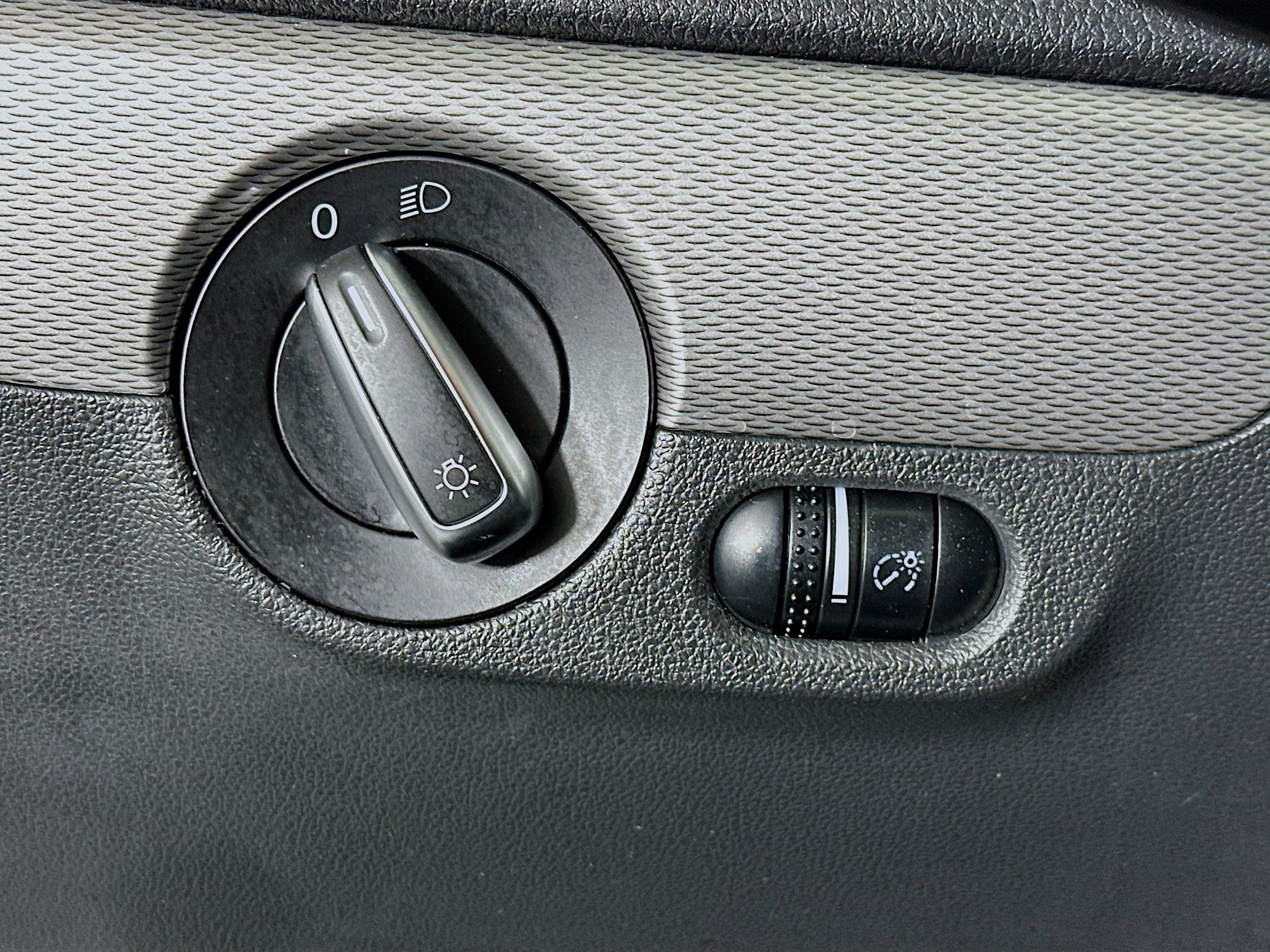 Used 2018 Volkswagen Jetta SE image 17