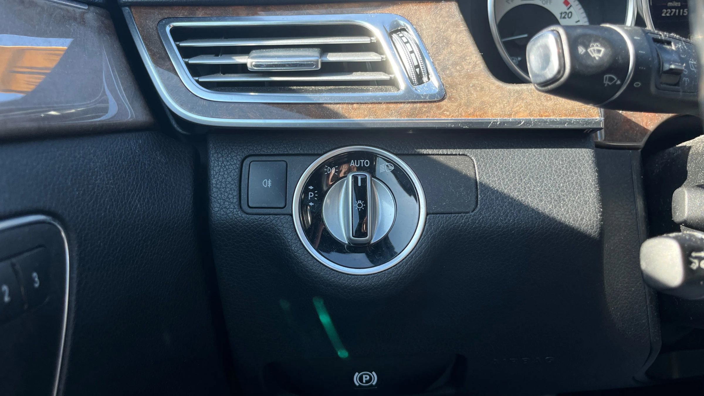 Used 2014 Mercedes-Benz E 350 4MATIC Wagon image 19