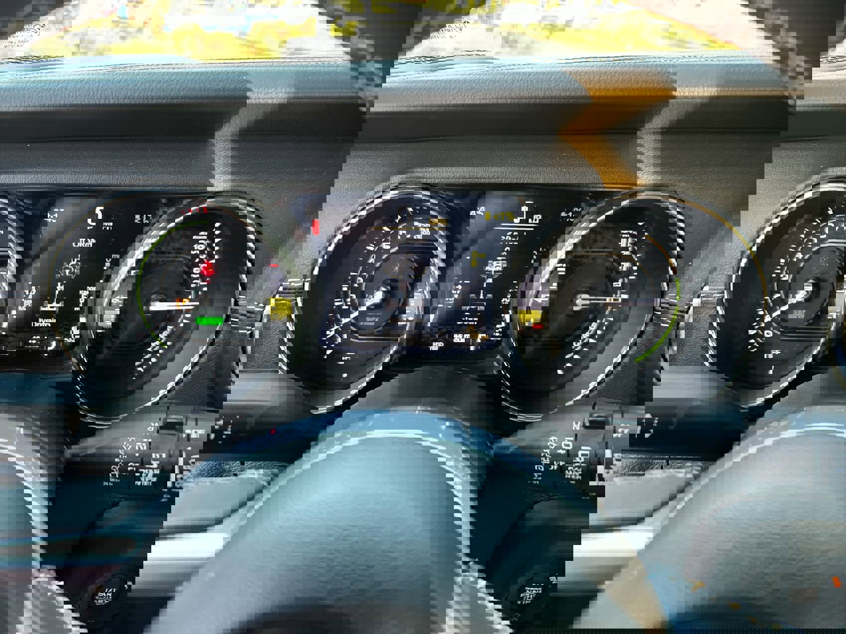 New 2023 Jeep Wrangler Sahara w/ Cold Weather Group image 15