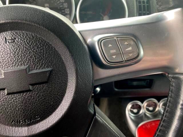 Used 2005 Chevrolet SSR w/ Preferred Equipment Group image 14