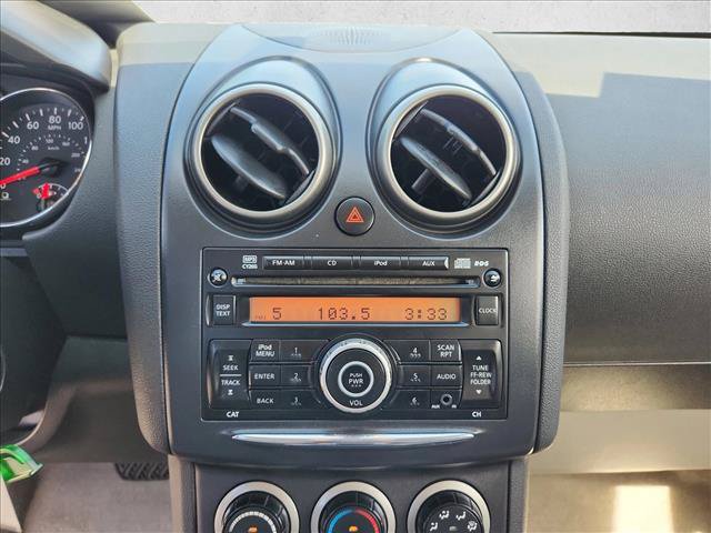 Used 2013 Nissan Rogue S AWD/4WD image 16