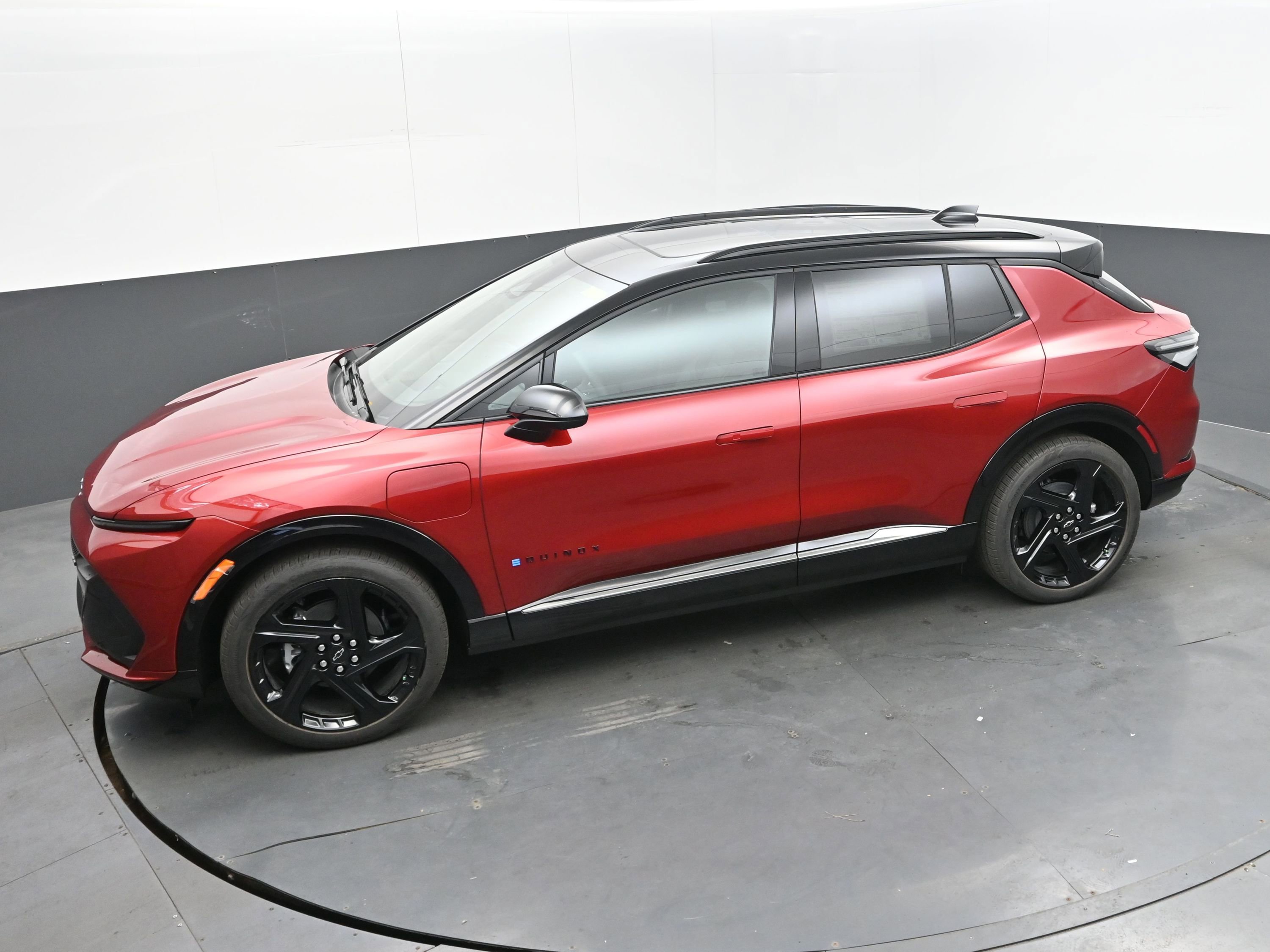 New 2026 Chevrolet Equinox EV RS image 36