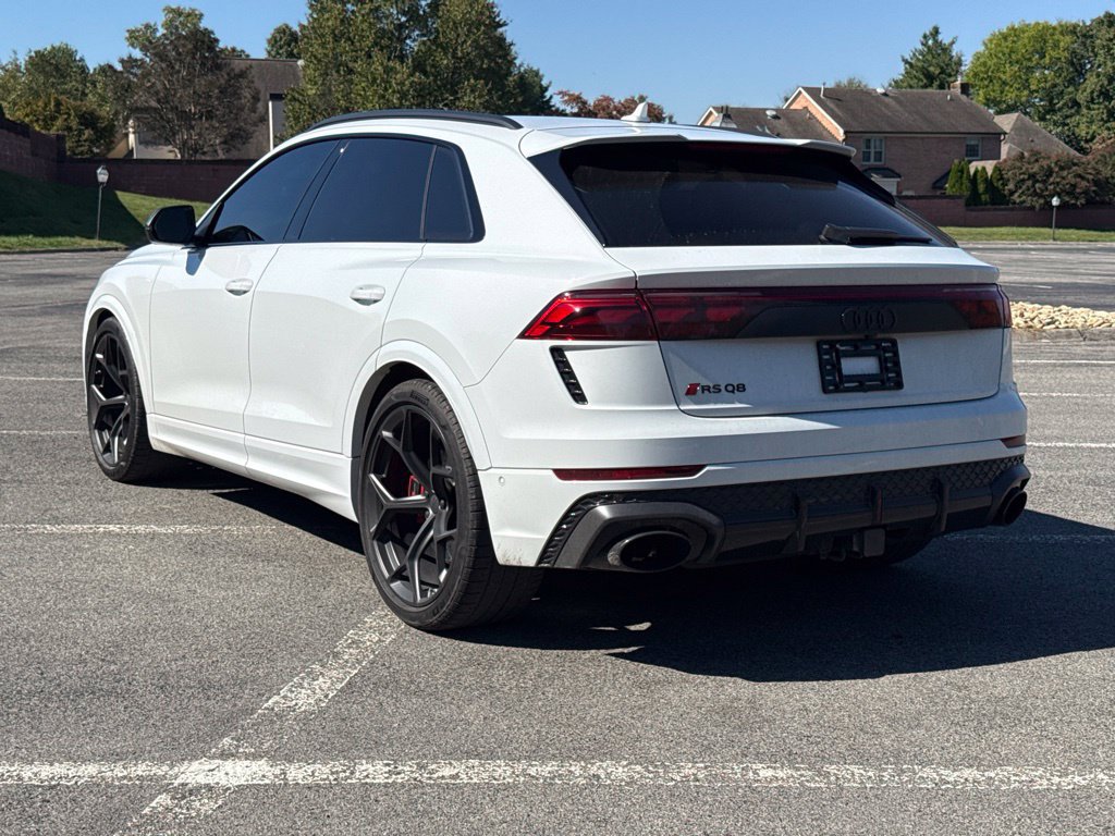 Used 2026 Audi RS Q8 performance AWD/4WD image 8