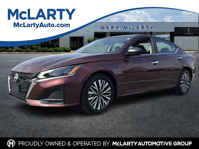 Used 2025 Nissan Altima 2.5 SV