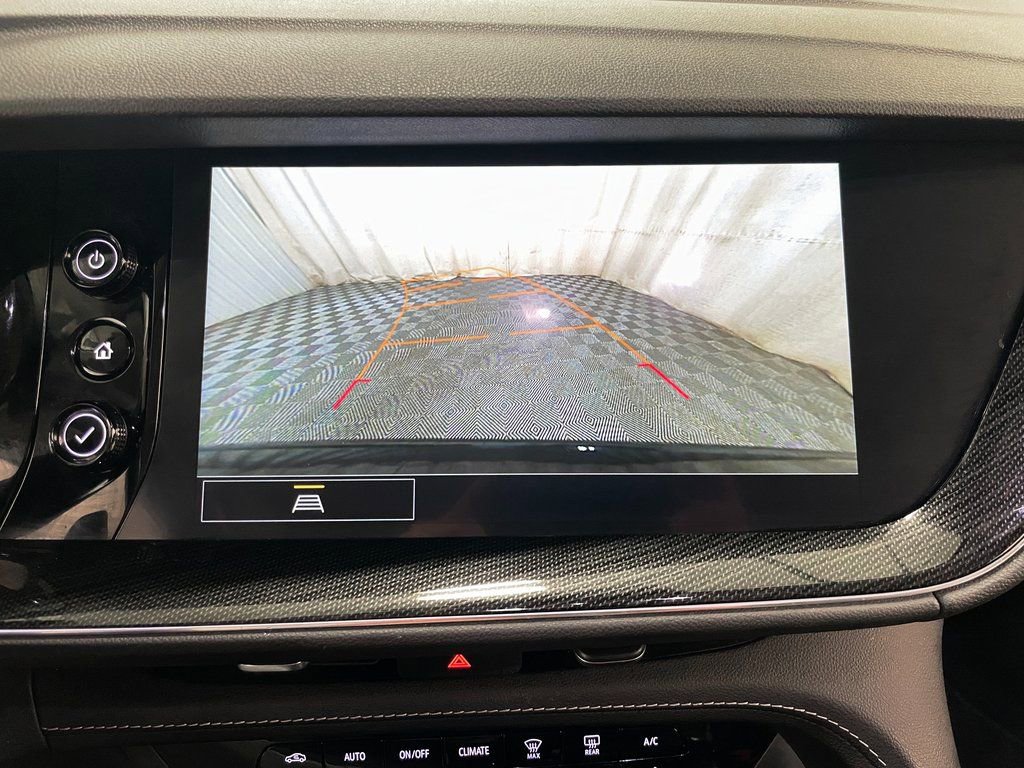 Used 2023 Buick Envision Preferred image 3