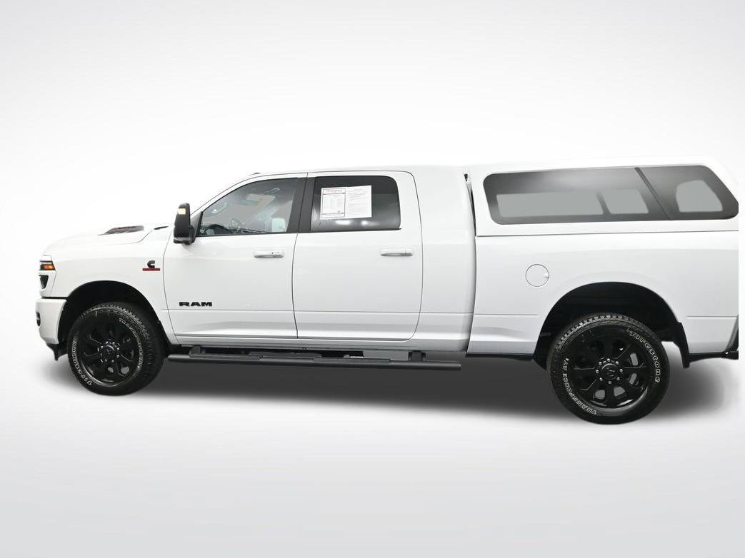 Used 2026 RAM 3500 Laramie w/ Night Edition AWD/4WD image 4