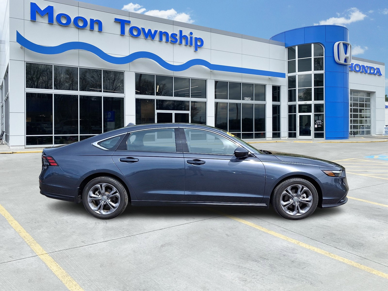 Used 2024 Honda Accord EX image 7