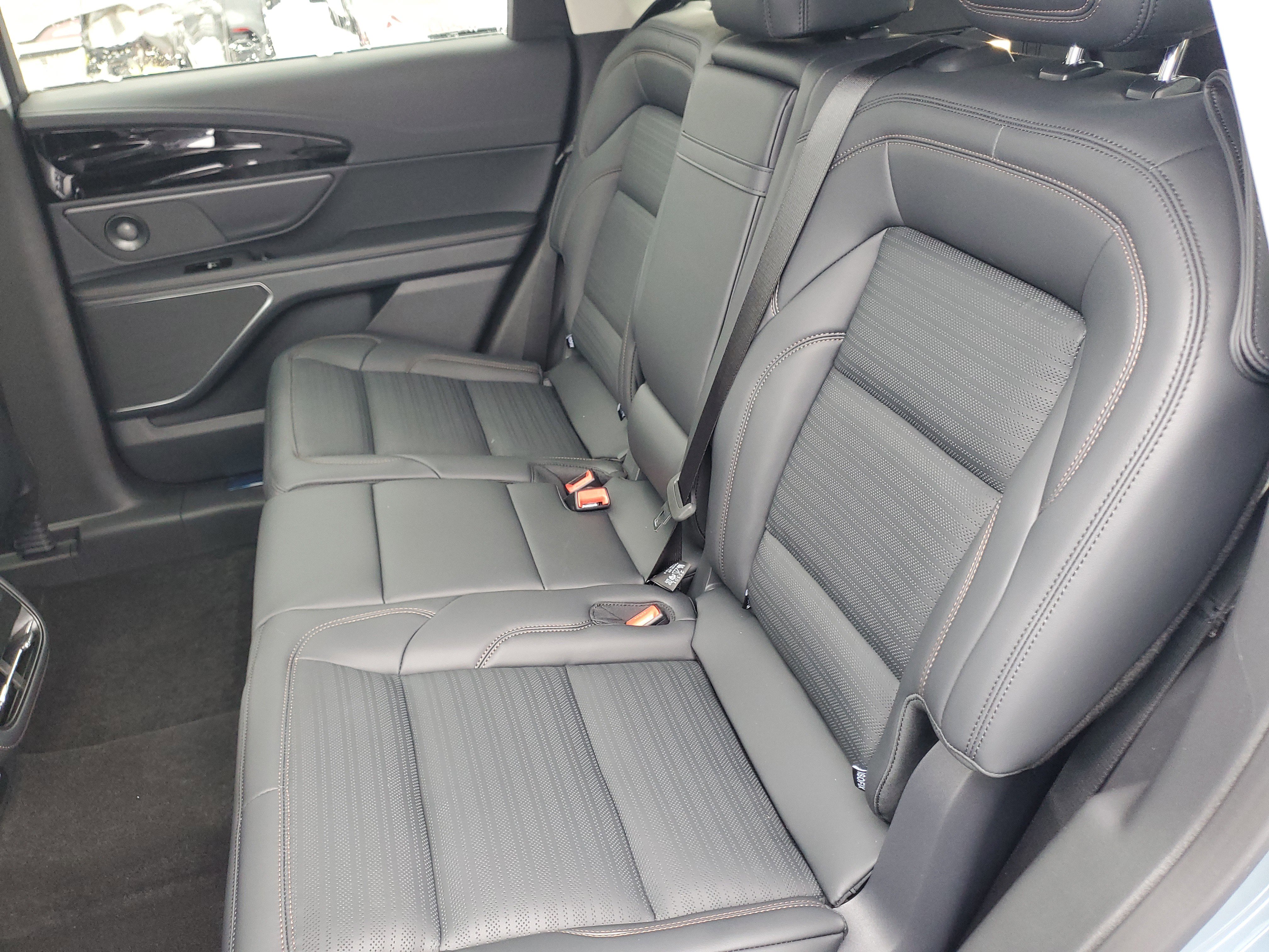 New 2026 Lincoln Nautilus Reserve w/ Jet Appearance Package image 31