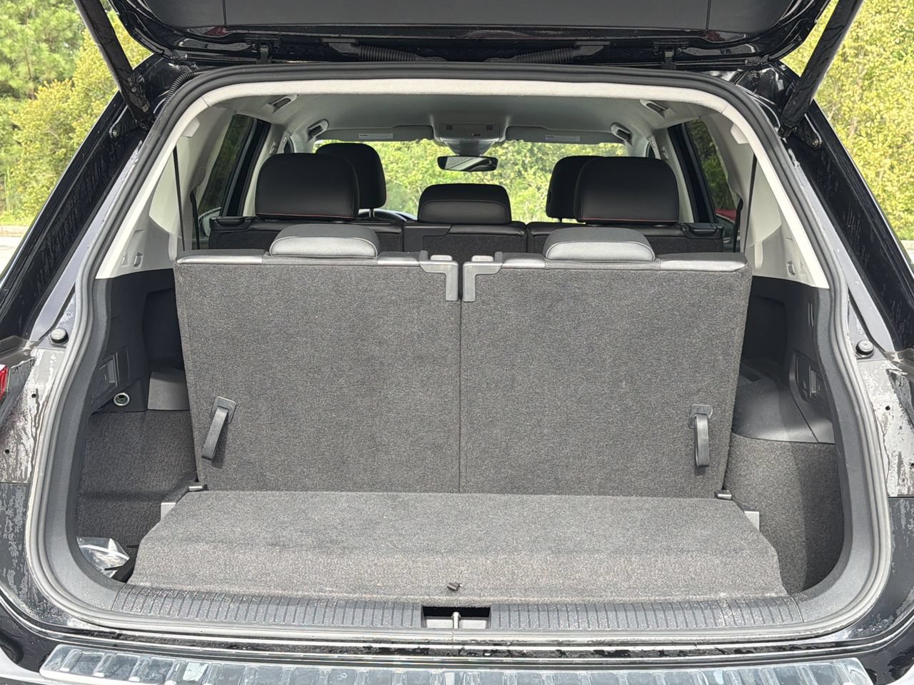 Used 2024 Volkswagen Tiguan SE FWD image 24