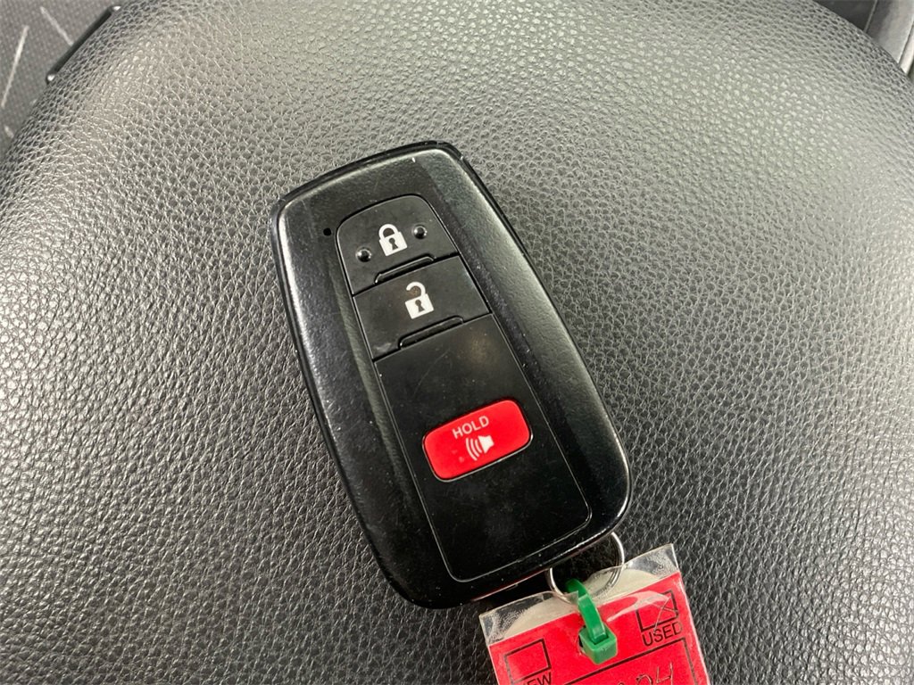 Used 2024 Toyota RAV4 XLE image 35