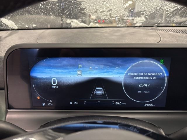 Certified 2024 Kia Seltos SX w/ SX Sunroof Package image 23