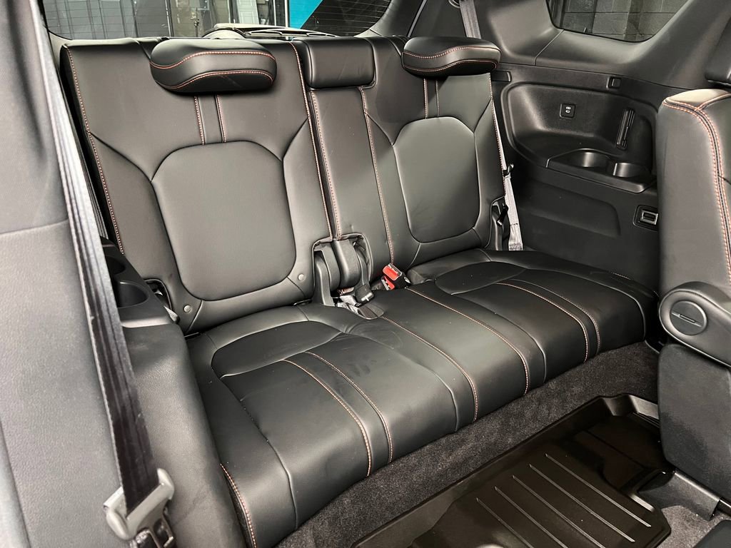 Used 2025 Honda Pilot TrailSport image 30