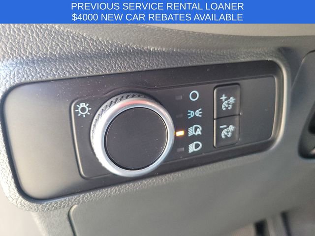Used 2026 Ford Explorer Active RWD image 17