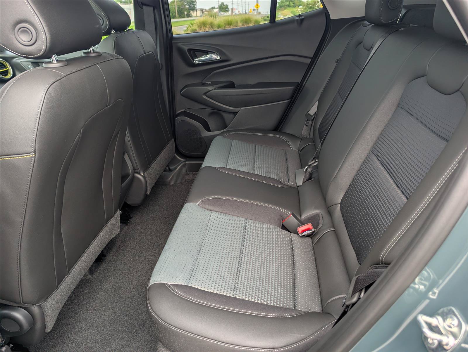 New 2026 Chevrolet Trax LT w/ Sunroof Package FWD image 10