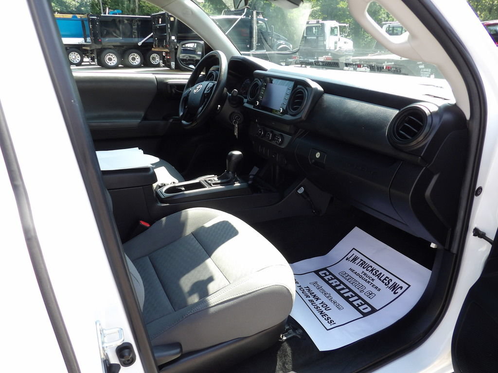 Used 2023 Toyota Tacoma SR RWD image 32