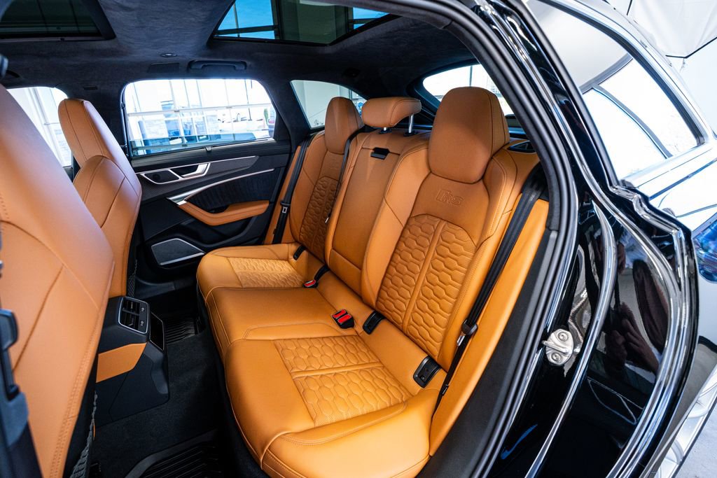 Used 2024 Audi RS 6 performance image 56