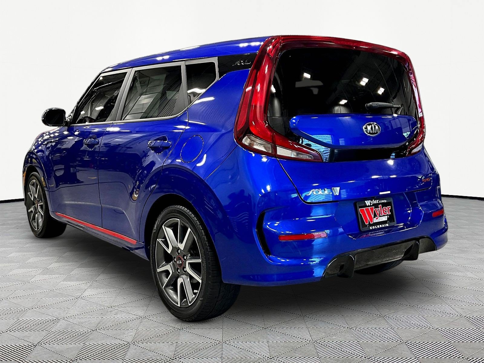 Used 2020 Kia Soul GT-Line w/ GT 2.0L Power Sunroof Package FWD image 4