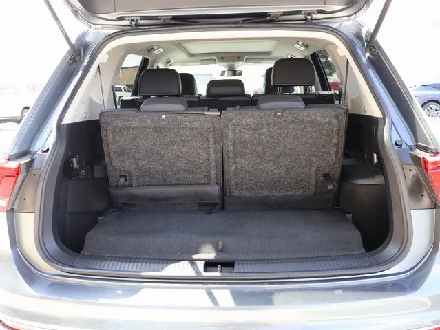 Used 2023 Volkswagen Tiguan SE image 20