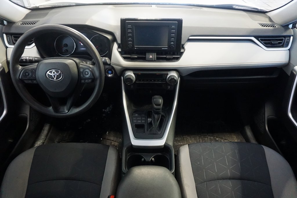 Used 2020 Toyota RAV4 XLE image 23