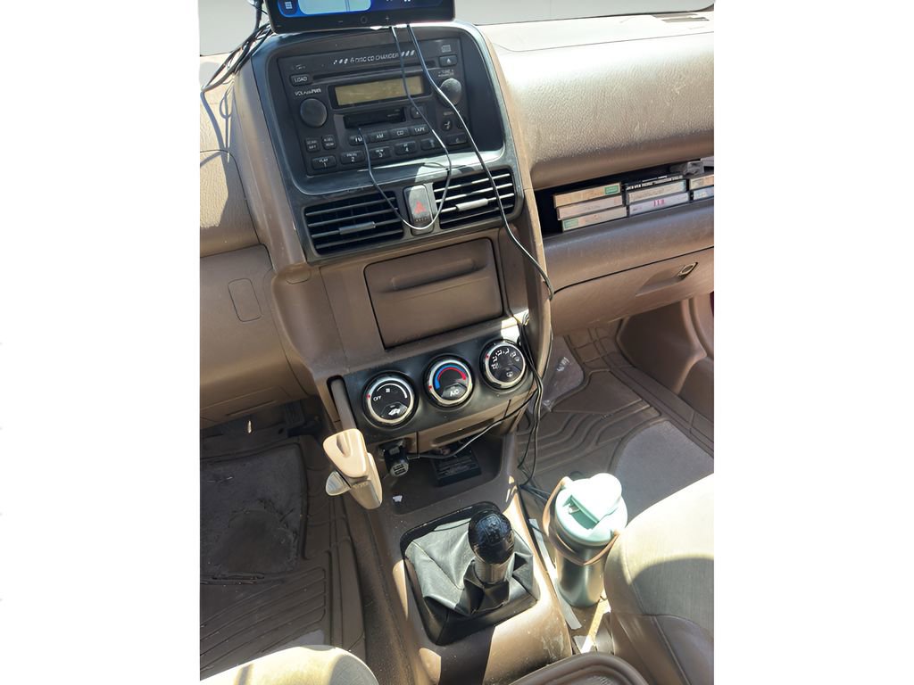 Used 2004 Honda CR-V EX image 8