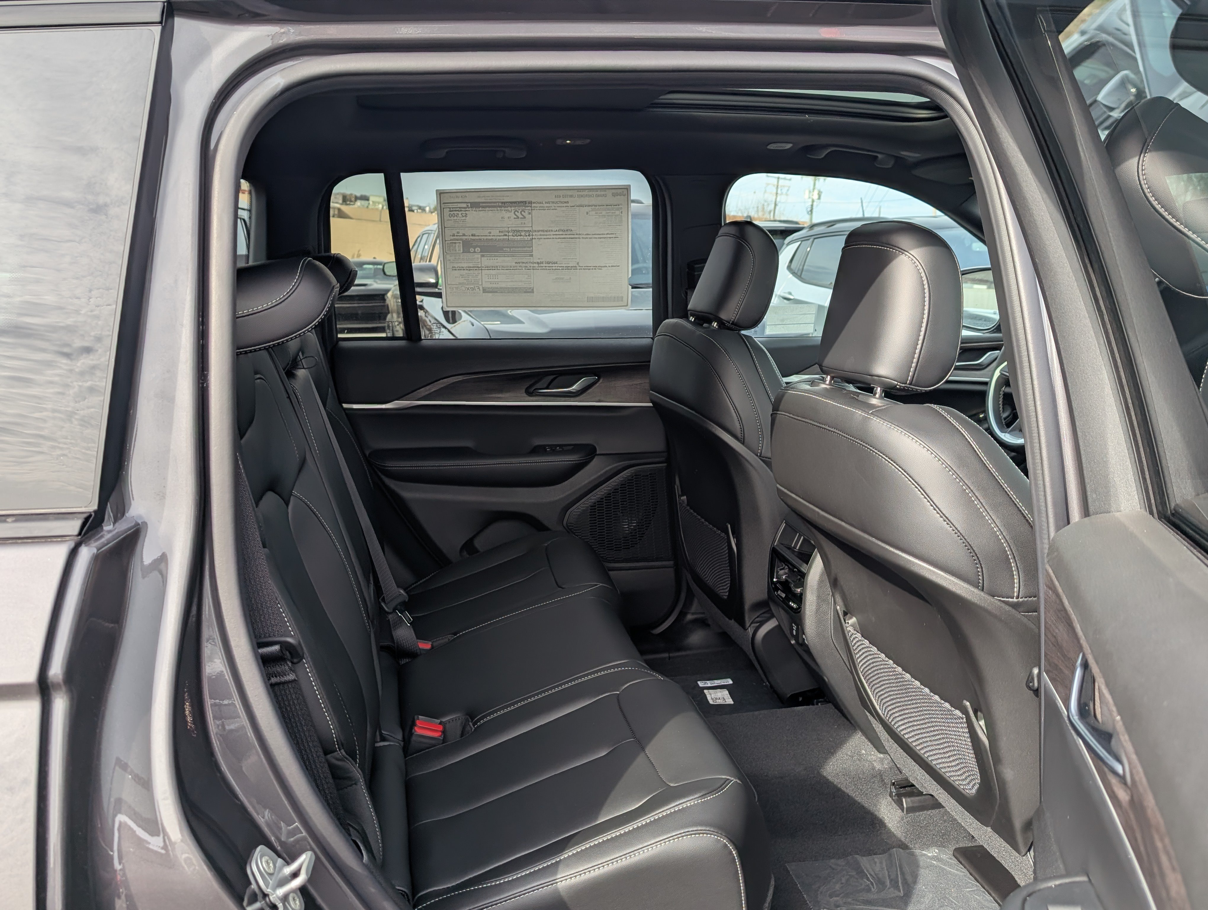 New 2025 Jeep Grand Cherokee Limited AWD/4WD image 10