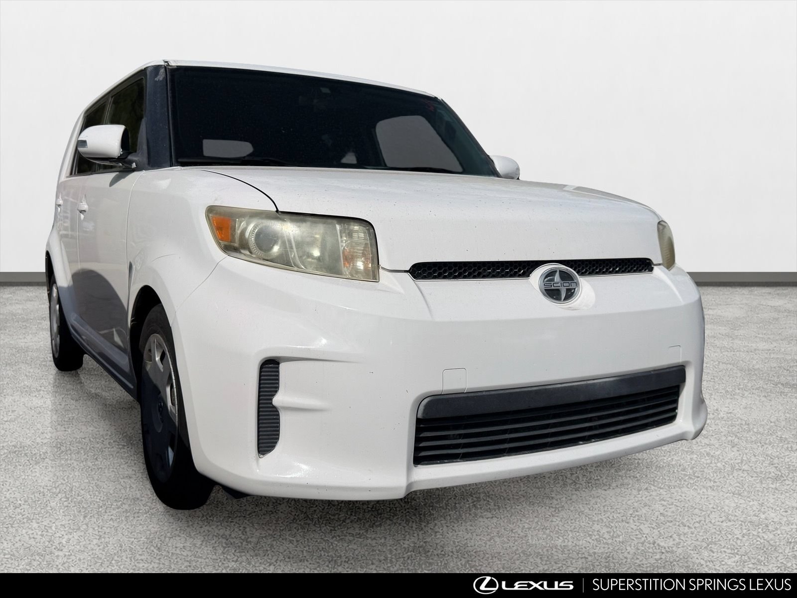 Used 2012 Scion xB FWD image 2