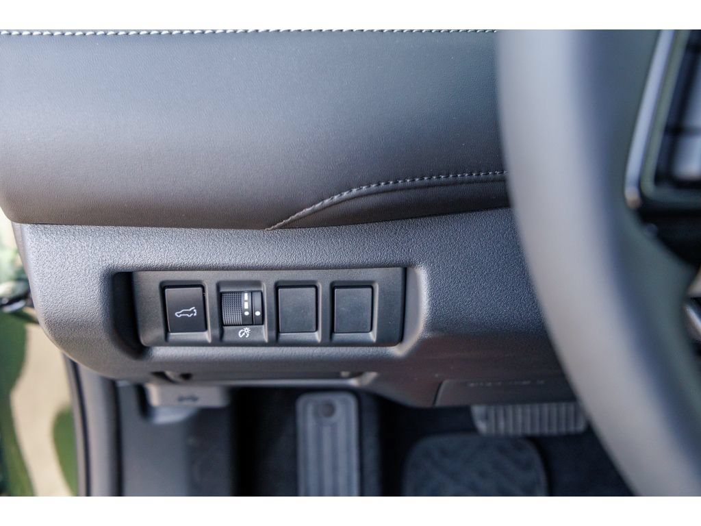 Used 2026 Subaru Outback Touring AWD/4WD image 21