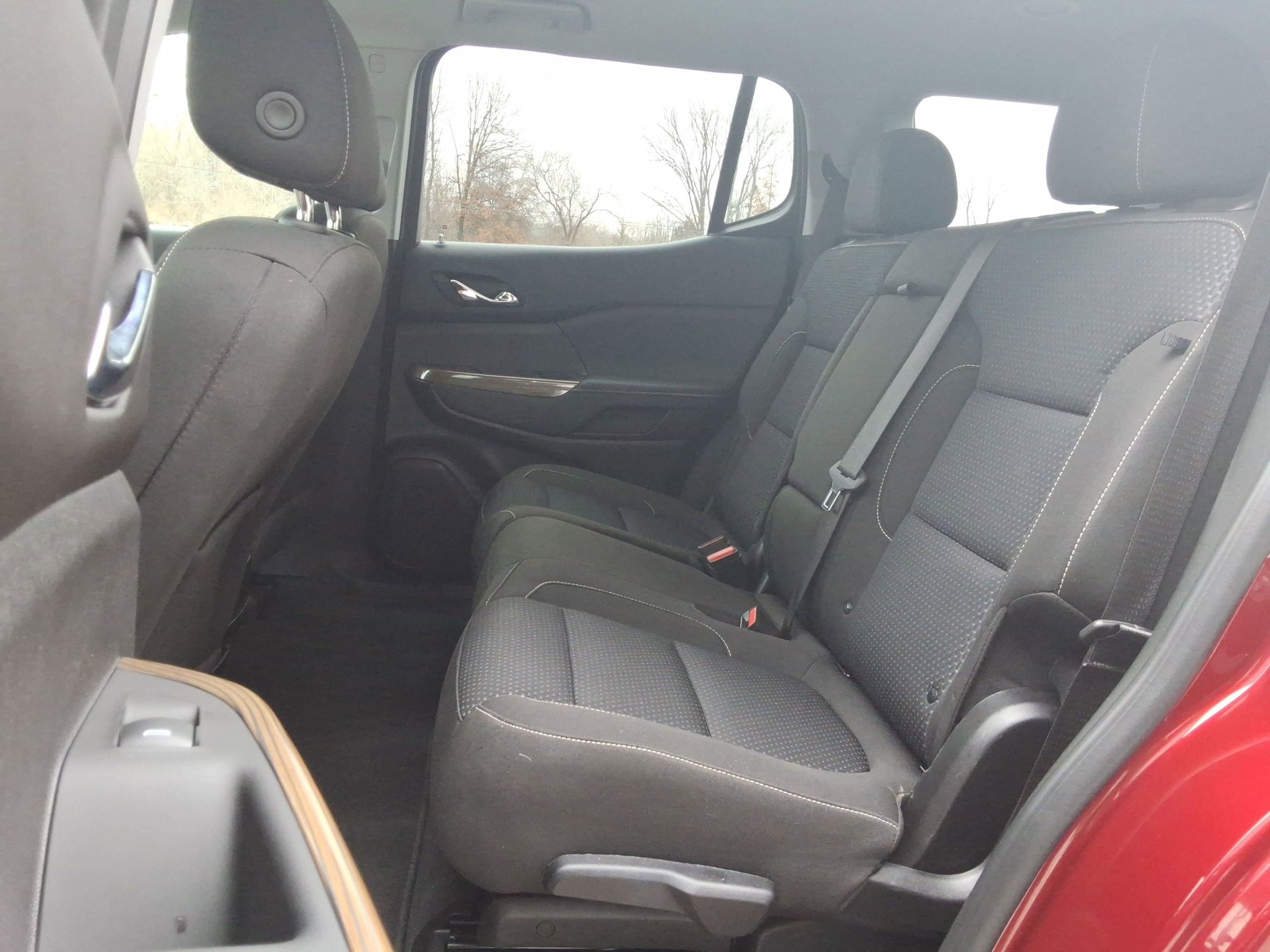 Used 2023 GMC Acadia SLE w/ Driver Convenience Package image 26