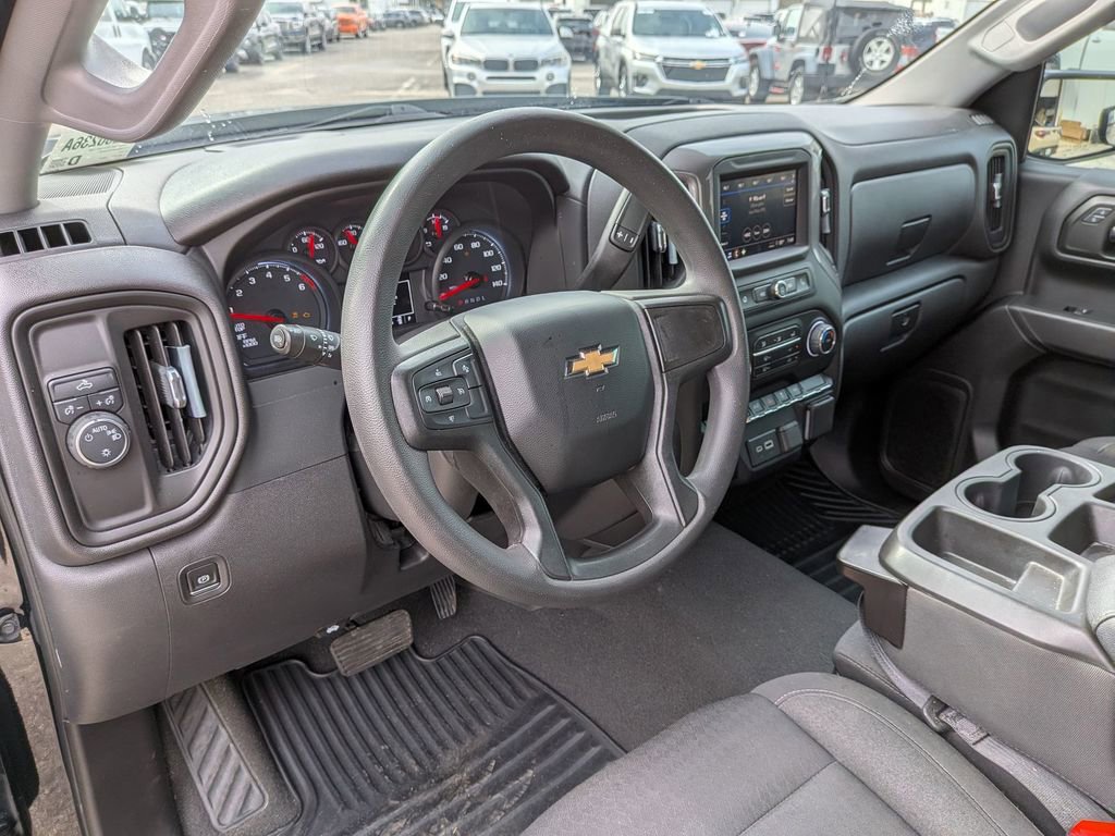 Used 2023 Chevrolet Silverado 1500 Custom image 13